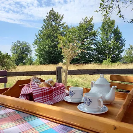 Montecasa Semesterbostad Travnik