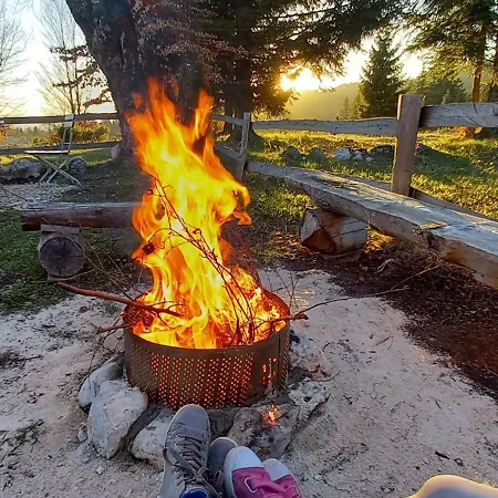 Montecasa Vikendica *